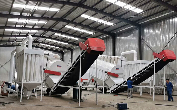 生物燃燒顆粒項(xiàng)目是集破碎、粉碎、烘干、制粒、包裝為一體的全產(chǎn)業(yè)鏈?zhǔn)痉俄?xiàng)目